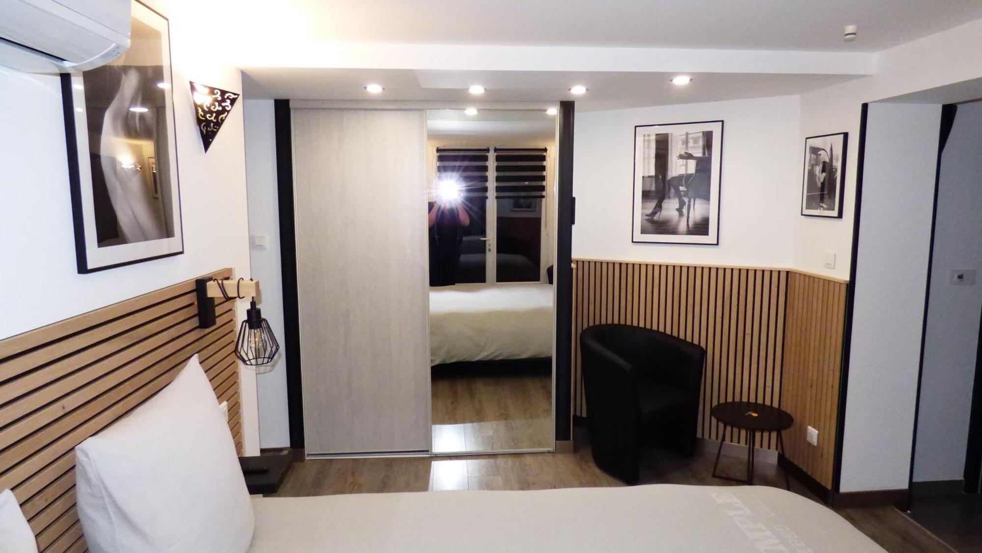 Bed and Breakfast La Colline Aux Yeux Doubs Бом-ле-Дам Экстерьер фото
