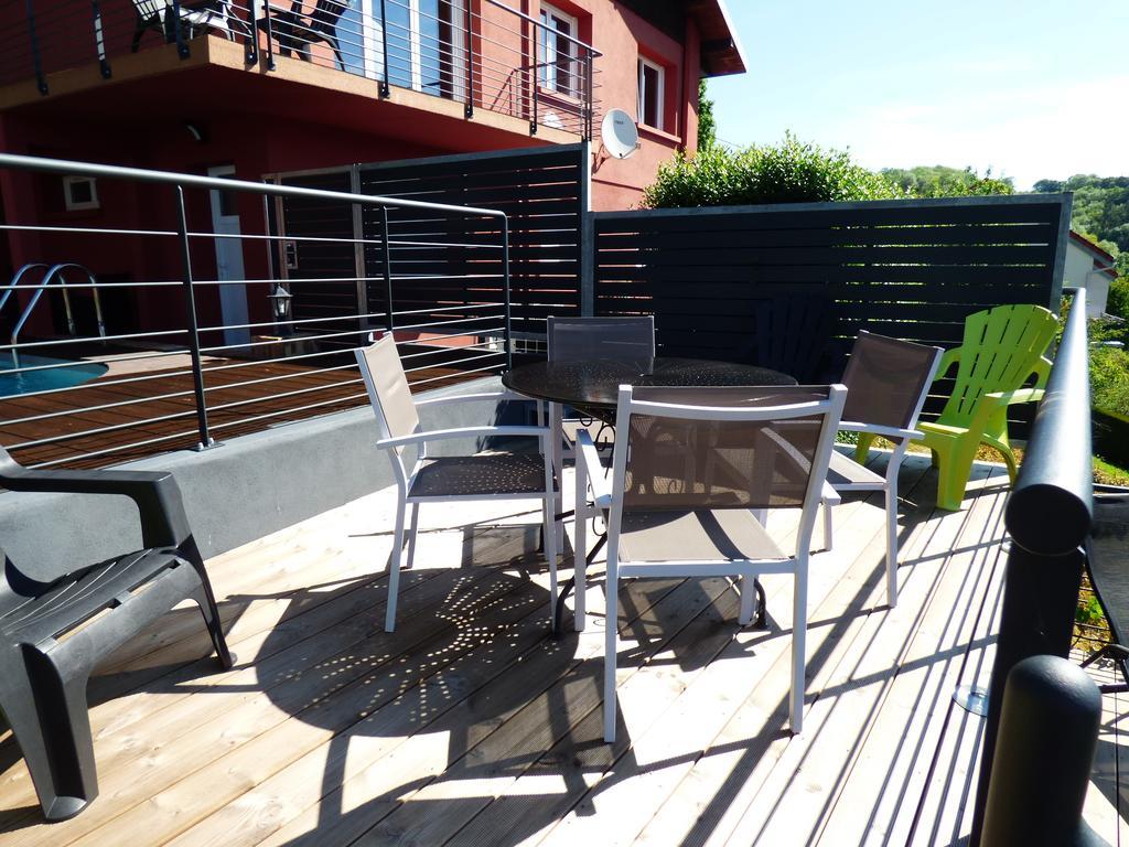 Bed and Breakfast La Colline Aux Yeux Doubs Бом-ле-Дам Экстерьер фото